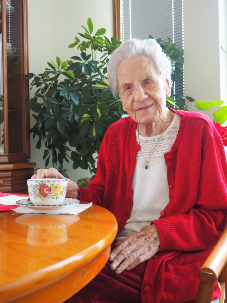 Maria Burger im „Wie daham…“ Seniorenschlössl Donaustadt, im Februar 2021, ein paar Tage vor ihrem 107. Geburtstag!